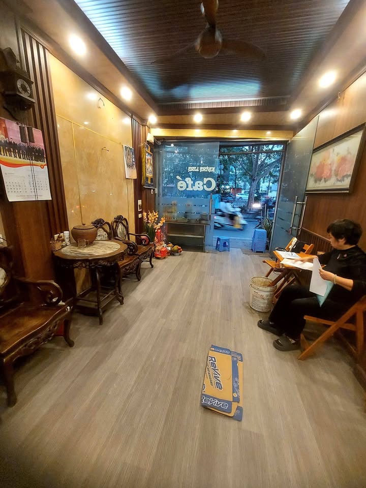 Bán gấp FrontHouse Giải Phóng, Hoàng Mai 48m² giá 16 tỷ - Kinh doanh sầm uất!