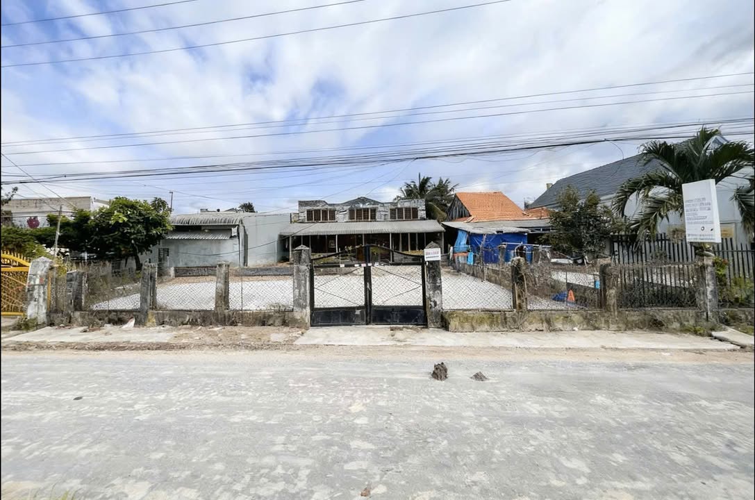 Nhà phố Long Xuyên 448m² giá 2.5 tỷ - Chính chủ bán gấp!