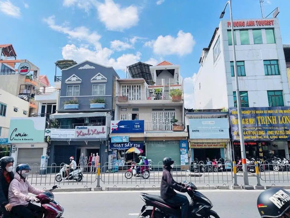 Mặt tiền Hoàng Văn Thụ, Phú Nhuận 167.8m² giá 60 tỷ - Vị trí đắc địa kết nối trung tâm