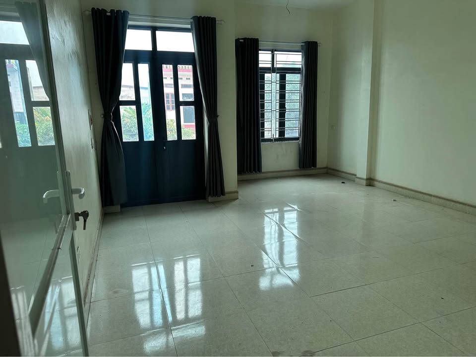 Nhà 2 tầng đẹp tại Nội Hoàng, Yên Dũng, Bắc Giang - Kinh doanh ngay!