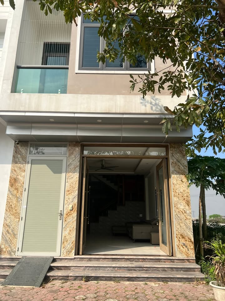 Nhà 3 tầng phường Hạc Thành, Thanh Hóa 80m² giá 6.4 tỷ - Mặt tiền đường 39, thuận tiện giao thông!