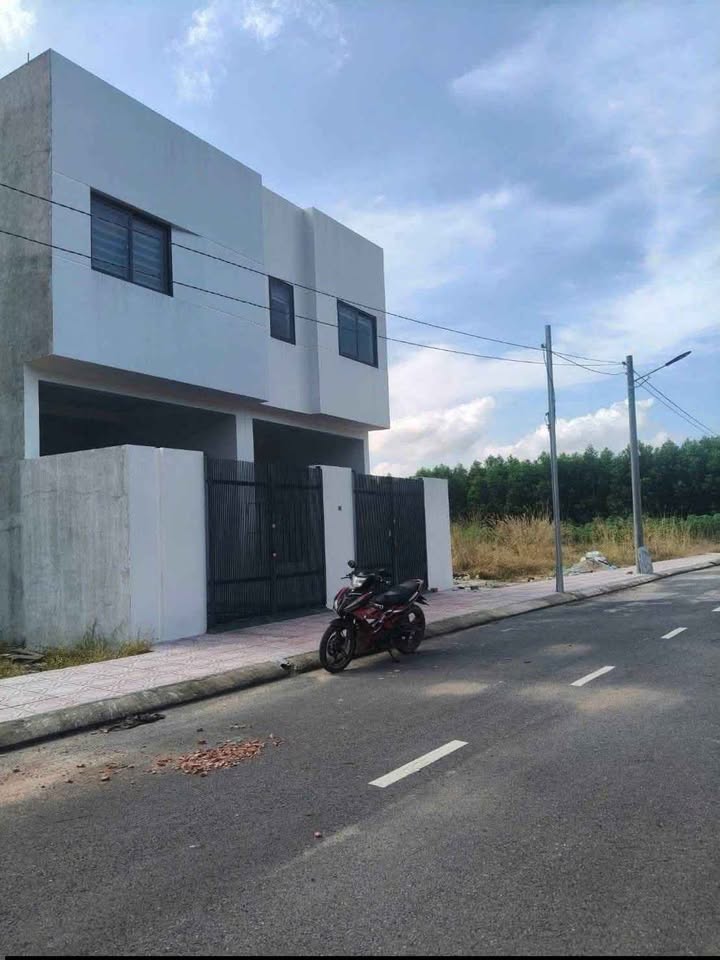 Nhà riêng ấp 3 An Viễn, 135m² giá 1.25 tỷ - Sổ đỏ chính chủ, hỗ trợ ký 3 bên
