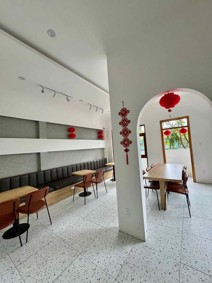 Sang quán Coffee 2 mặt tiền Nguyễn Thị Định, Quy Nhơn 90m² - Kinh doanh ngay!