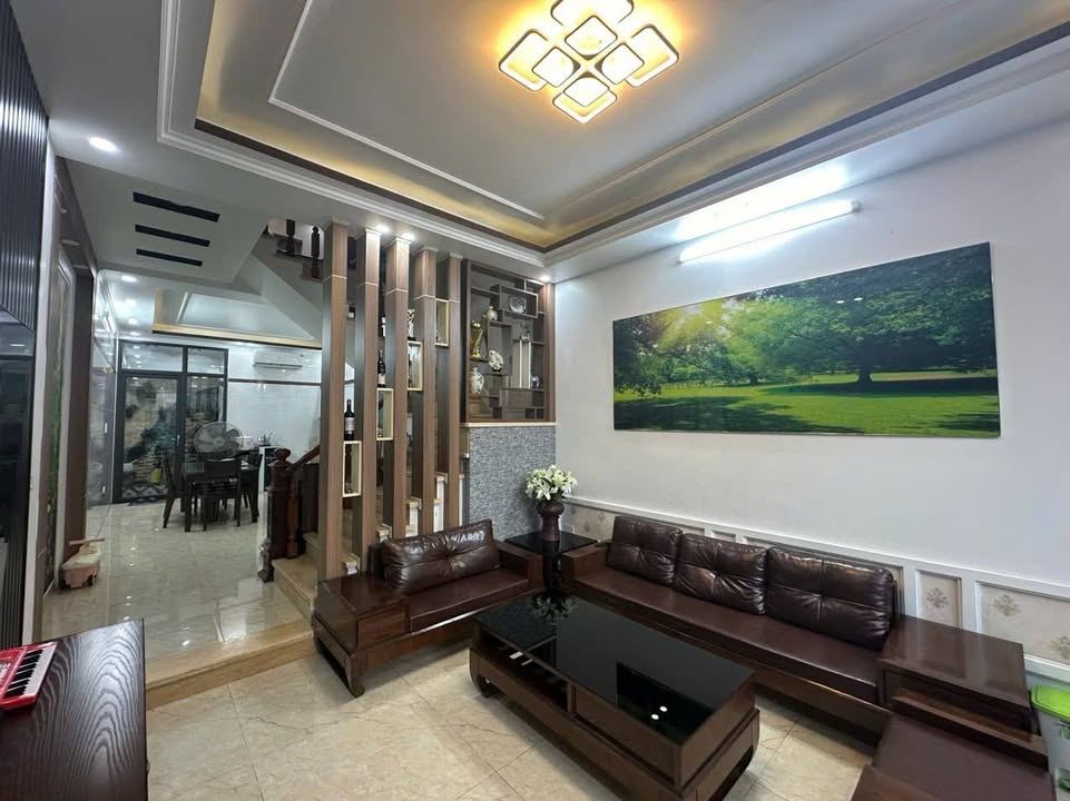 Nhà riêng Quán Nam - Trại Lẻ 54m² giá 5.4 tỷ - Thiết kế hiện đại, sẵn sàng ở ngay!