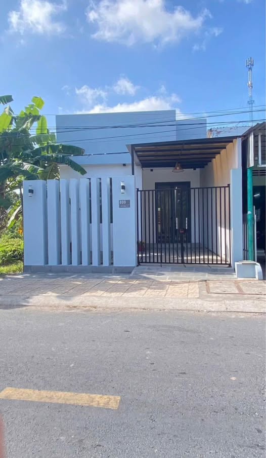 Nhà đẹp đường Lê Văn Cử, Phường Cao Lãnh 108m² giá 2 tỷ - Sẵn sàng ở ngay!