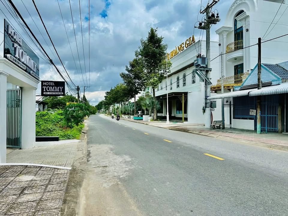 Đất nền Mặt Tiền Đường Mậu Thân, Trà Vinh 190m² giá 6 tỷ - Chính chủ bán gấp!