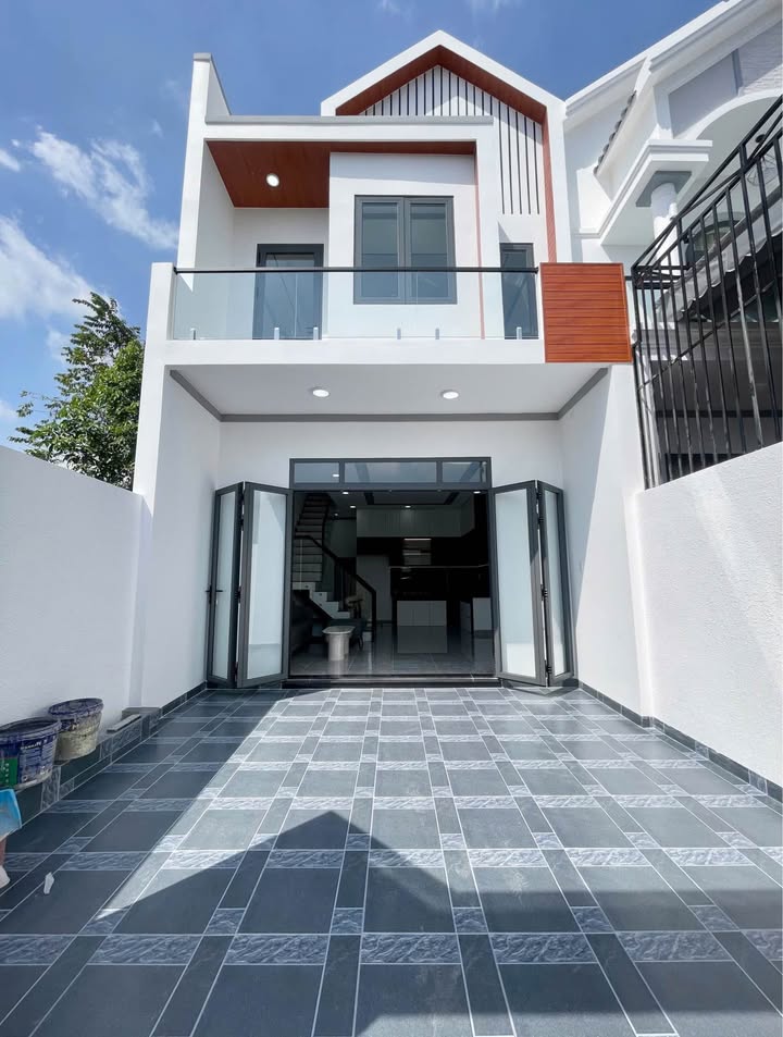 Nhà Lầu Bàu Trâm 75m² giá 1.85 tỷ - Cơ hội sở hữu duy nhất!