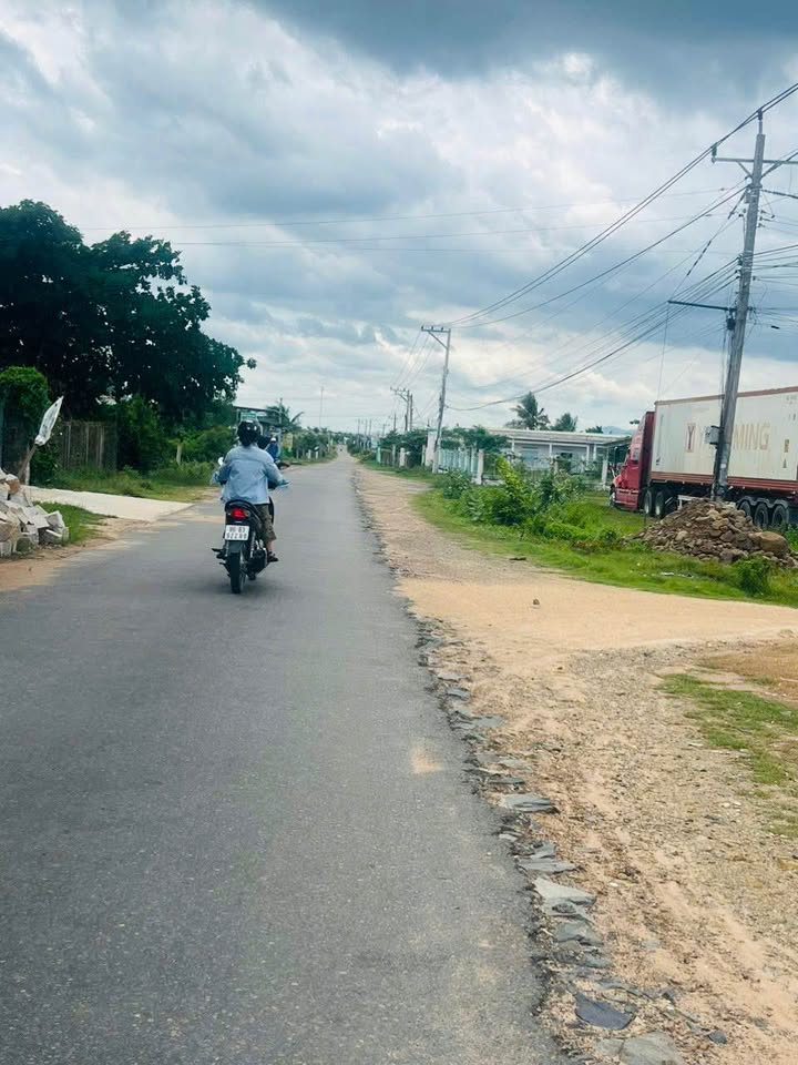 Đất mặt tiền đường nhựa Hàm Liêm 165m² giá 750 triệu - Cơ hội đầu tư kinh doanh!