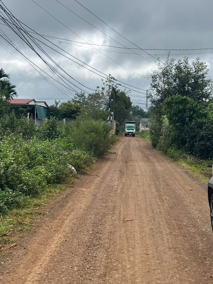 Đất hẻm cấp 1 Cuôr Đăng 200m² giá 870 triệu - Vị trí thuận lợi gần Quốc lộ 14!