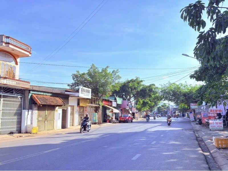 Nhà bán tại Đường Y Wang, Buôn Ma Thuột, 215m² giá 6.4 tỷ - Cơ hội đầu tư sinh lời!