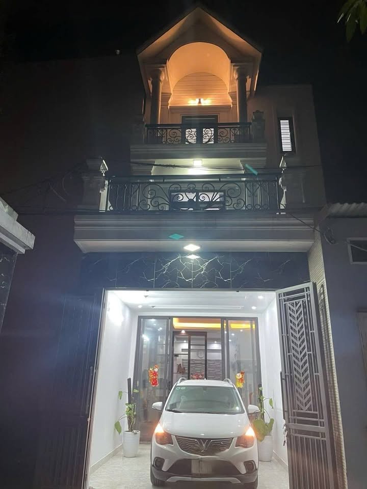 Nhà 3 tầng Đồng Hòa, Hải Phòng 65m² giá 4.65 tỷ - Chính chủ bán gấp!