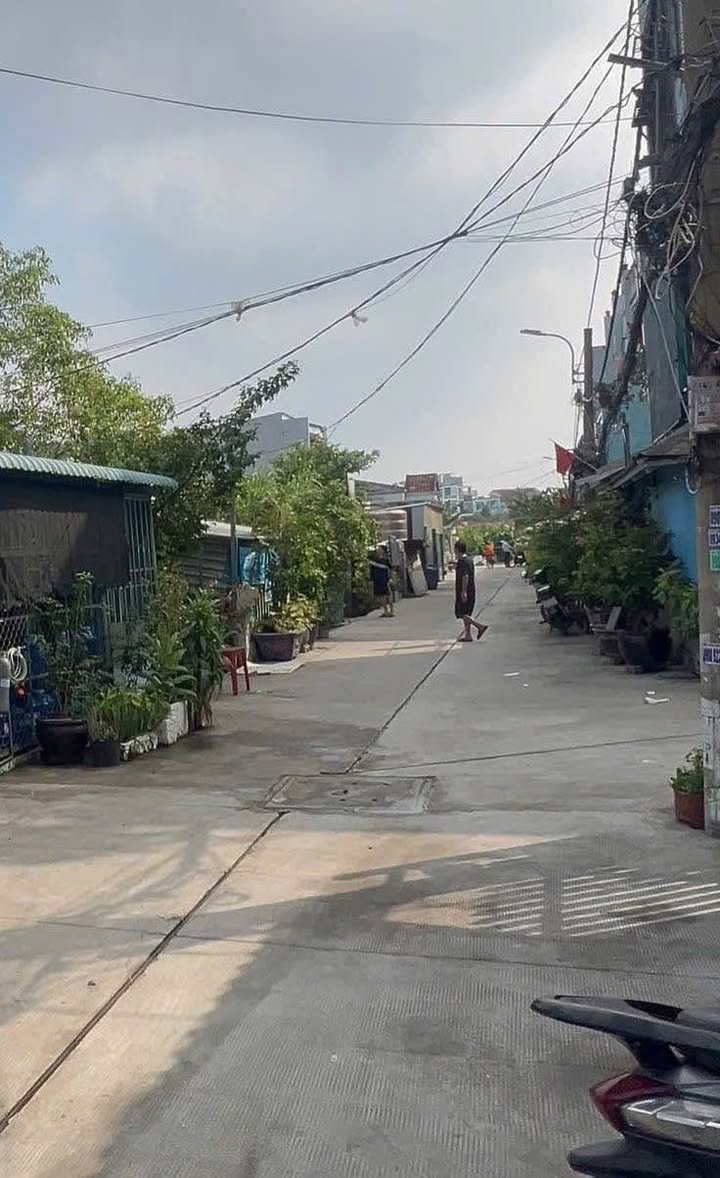 Đất nền quận Bình Tân 70m² giá 4.55 tỷ - Sổ hồng chính chủ, công chứng ngay!