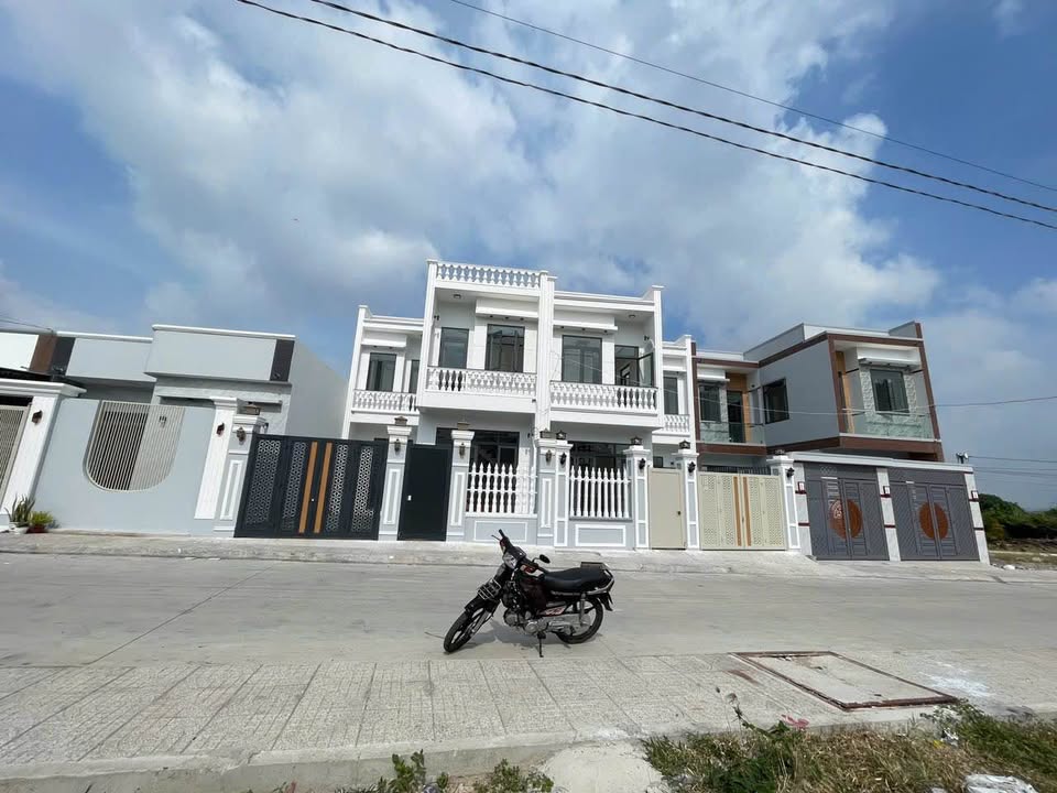 Nhà lầu 105m² tại xã Tam An, Long Điền - Giá chỉ 2.25 tỷ, Sẵn sàng vào ở!