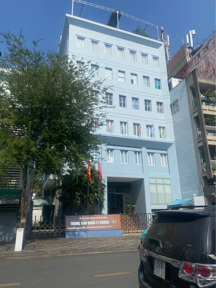 Nhà mặt tiền kinh doanh Trần Hưng Đạo, Quận 1 - 220m² giá chỉ 150 tỷ - Cơ hội đầu tư lý tưởng!