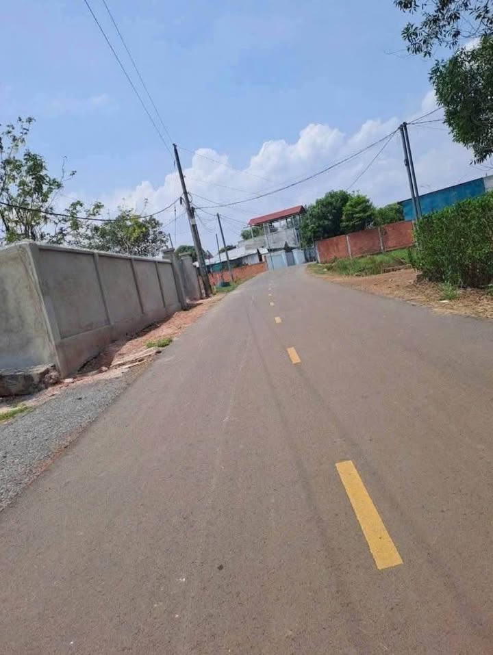 Đất nền Long Khánh 357m² giá 900 triệu - Sổ đỏ chính chủ, đầu tư sinh lời!