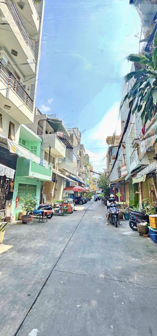 Nhà phố Minh Phụng Quận 11 45.5m² giá 6.9 tỷ - Vừa ở vừa kinh doanh!