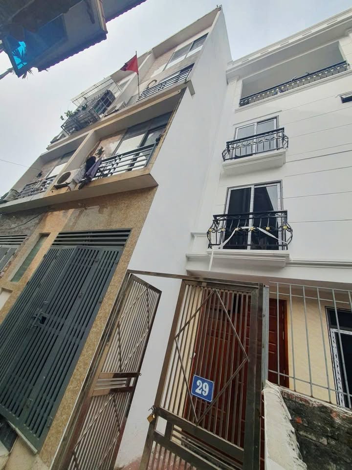 Nhà 4 tầng Hoài Đức 46m² giá 5 tỷ - Gần đường ô tô, tiện lợi!