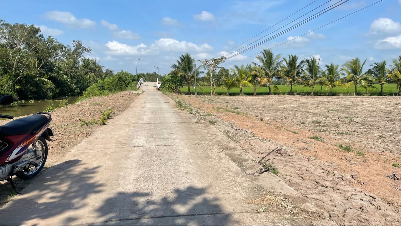 Đất nền mặt tiền đường Đal, 310m² giá 360 triệu - Sổ hồng chính chủ, đầu tư lý tưởng!