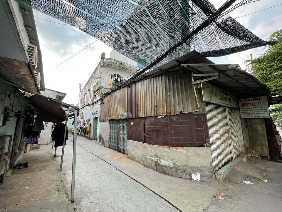 Nhà phố 2 mặt tiền hẻm Hồ Học Lãm, Bình Tân 110m² giá 5.5 tỷ - Đầu tư sinh lời ngay!