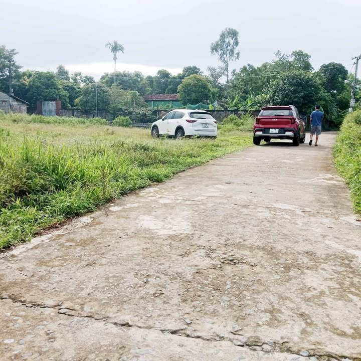 Đất nền Thuận Đức Đồng Hới 168m² giá chỉ 4xx triệu - Sổ đỏ chính chủ, vị trí đẹp!