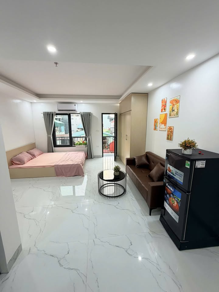 Nhà nhỏ cho thuê tại Cầu Giấy 30m² giá 5.6 triệu - Thiết kế hiện đại, đầy đủ nội thất!