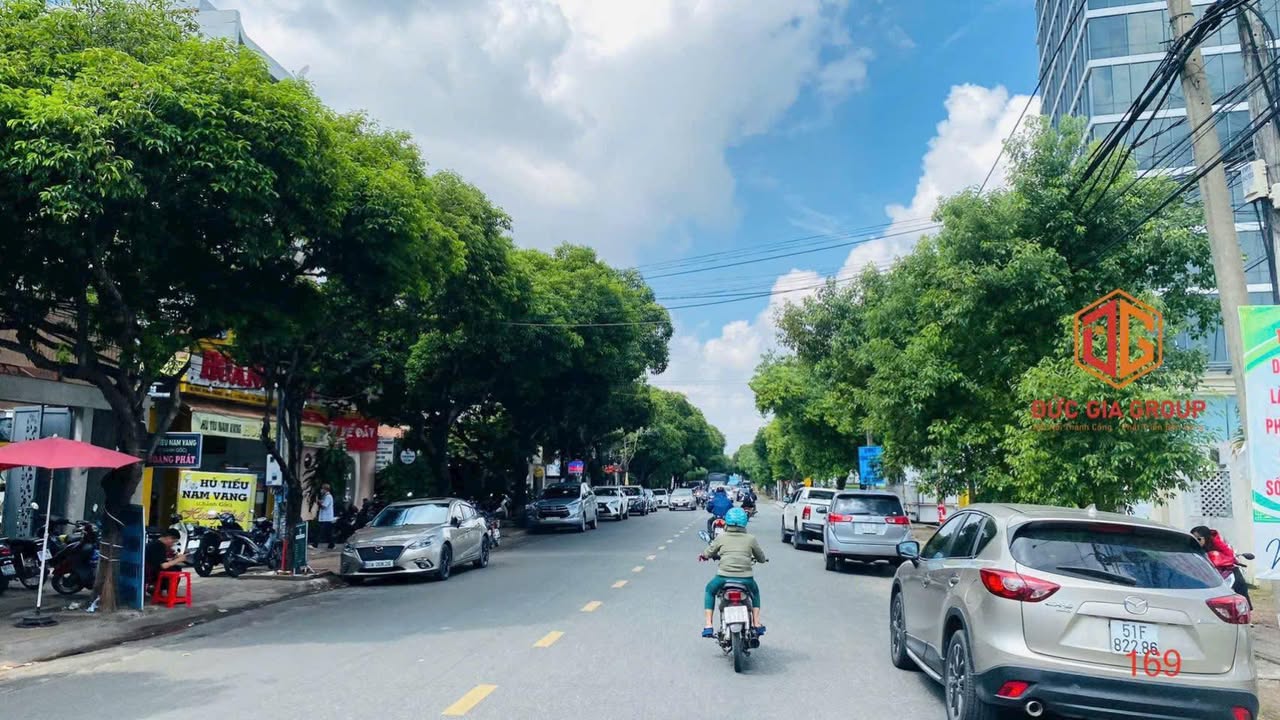 Nhà mặt tiền kinh doanh đường Phan Trung, Biên Hoà 413m² giá 35 tỷ - Cơ hội đầu tư hấp dẫn!