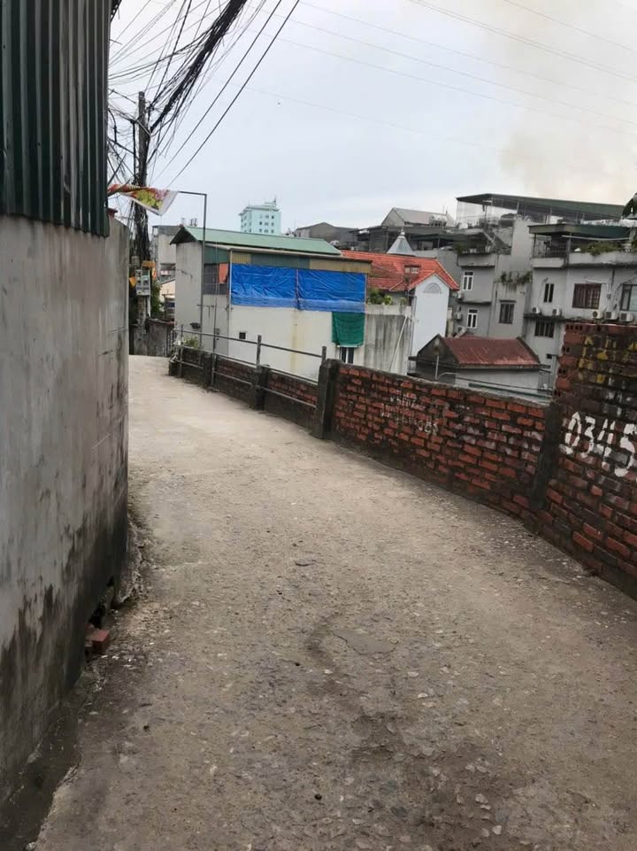 Đất nền Hạ Long 72m² giá chỉ 1 tỷ - Vị trí kinh doanh thuận lợi!