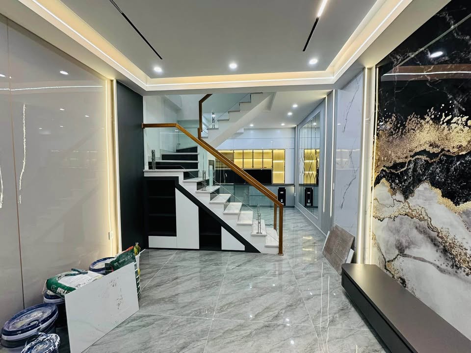 Nhà 4 tầng đường Hùng Vương, Thượng Lý 40m² giá 3.5 tỷ - Sẵn sàng ở ngay!