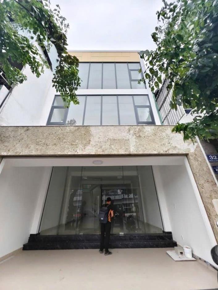 Cho thuê nhà mặt tiền Cộng Hòa, Tân Bình 168m² giá 85 triệu - Vị trí đắc địa kinh doanh