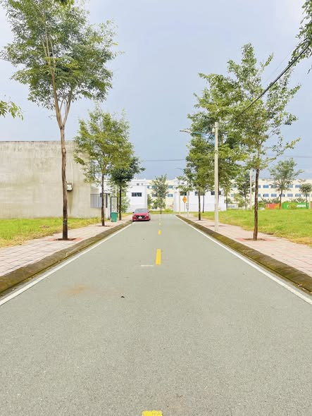 Nhà đẹp KĐT Cát Tường Đồng Xoài 90m² giá 1.65 tỷ - Thiết kế hiện đại, sẵn sàng vào ở!