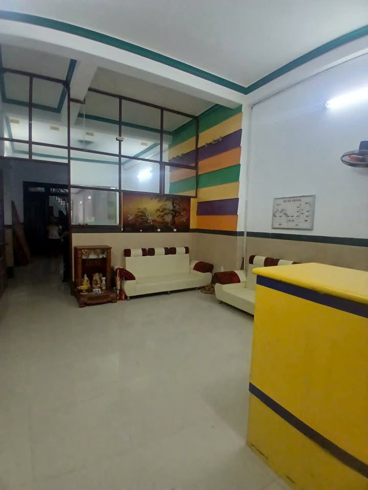 Bán đất tặng khách sạn mặt tiền Lý Nam Đế, Phước Long, Nha Trang 220m² giá 22 tỷ - Cơ hội đầu tư sinh lời!