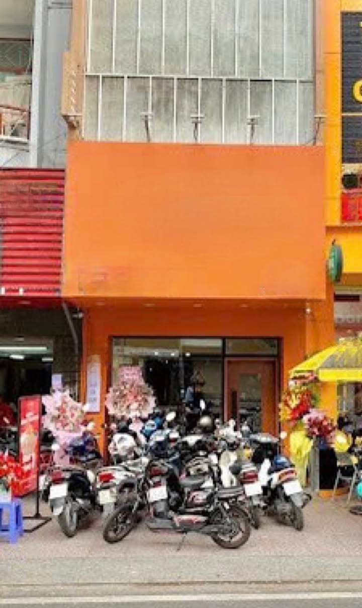 Mặt bằng cho thuê mặt tiền đường Khánh Hội Quận 4, 96m² giá 20 triệu - Kinh doanh tự do!