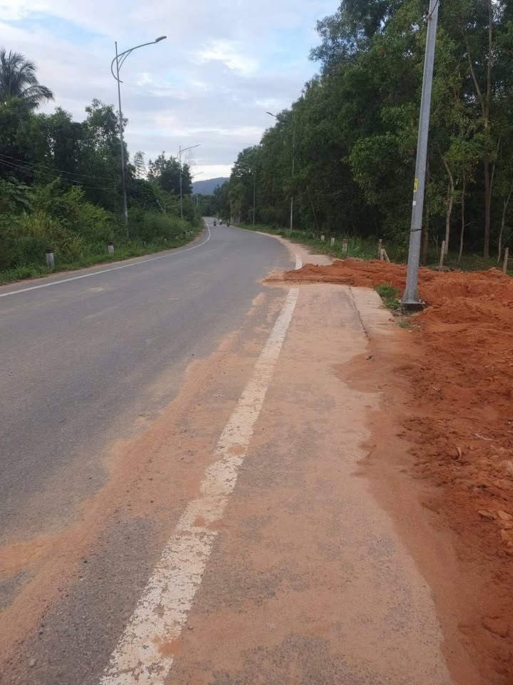 Đất nền Đồng Tranh Phú Quốc 201.7m² giá 1.999 tỷ - Sổ hồng chính chủ!