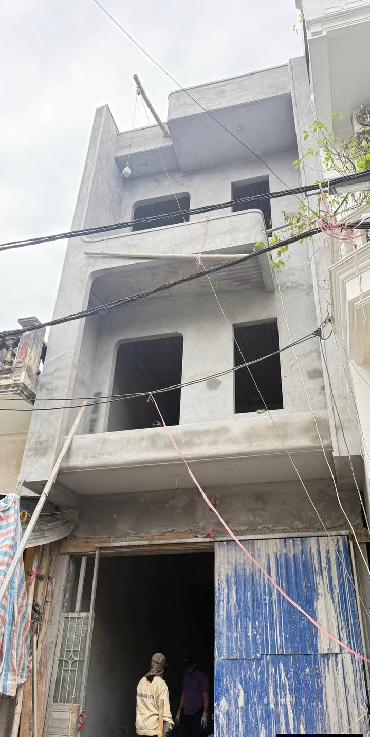 Nhà 3 tầng Hạ Long 68m² giá 3.85 tỷ - Sẵn sàng đón chủ mới!