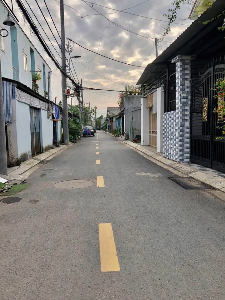 Nhà mới Bình Chiểu 90m² giá 4.35 tỷ - Sẵn sàng vào ở ngay!