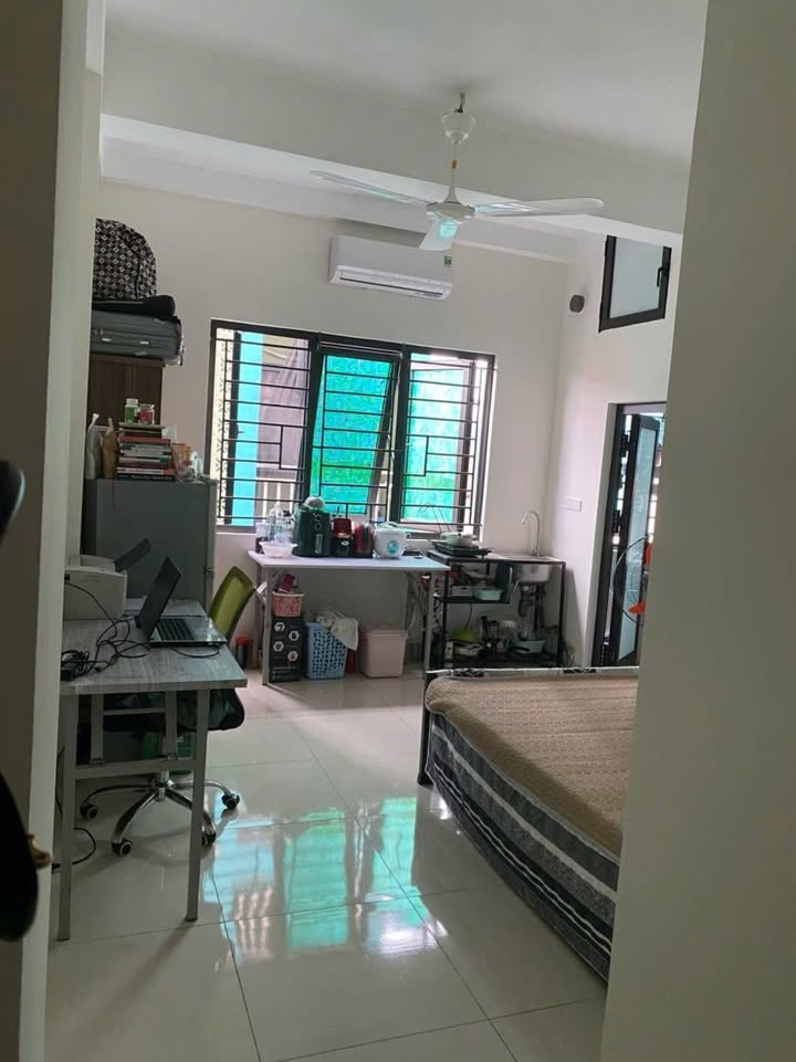 Căn hộ chung cư nhà 50 ngõ 66b, Triều Khúc 50m² - Full nội thất, sẵn sàng cho thuê!