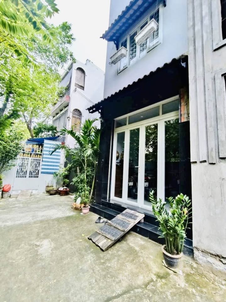 Nhà phố Tân Định, Quận 1 - 40m² giá 6.5 tỷ - View bờ kênh Hoàng Sa