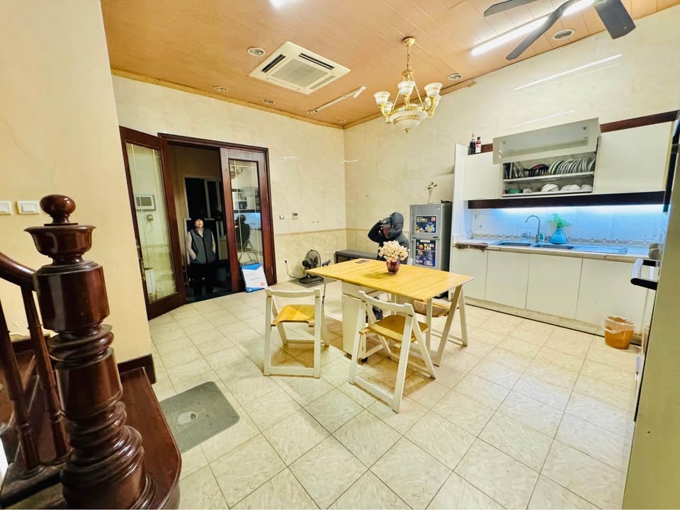 Nhà phố Hàng Bài, Hoàn Kiếm 60m² giá 22 tỷ - Đang cho thuê homestay, sẵn sàng ở ngay!