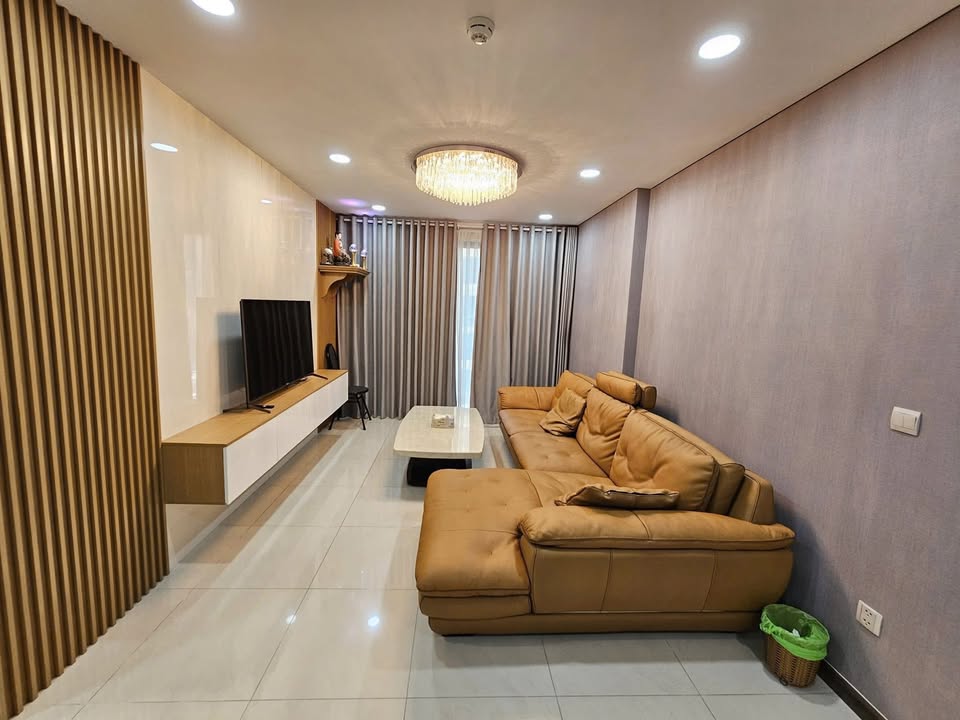 Căn hộ cho thuê Hà Đô Centrosa Quận 10 107m² giá 30 triệu - Không gian sống yên tĩnh!