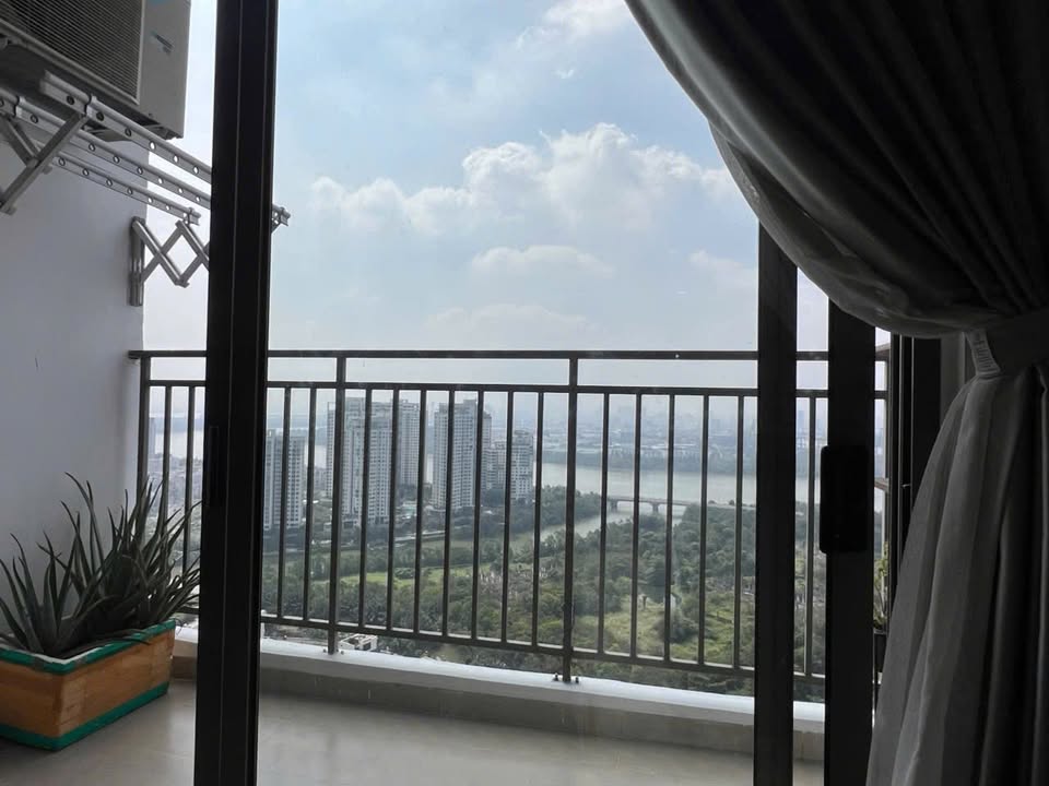 Căn hộ The Sun Avenue Quận 2 105m² giá 25 triệu - View sông thoáng mát!