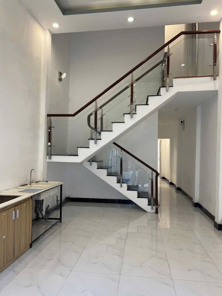 Nhà bán Xô Viết Nghệ Tĩnh, Bình Thạnh 75m² giá 6.5 tỷ - Hẻm xe hơi thông thoáng!