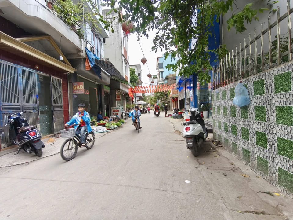 Đất La Dương Hà Đông 93m² giá 15 tỷ - Kinh doanh đắc địa, view hồ tuyệt đẹp!