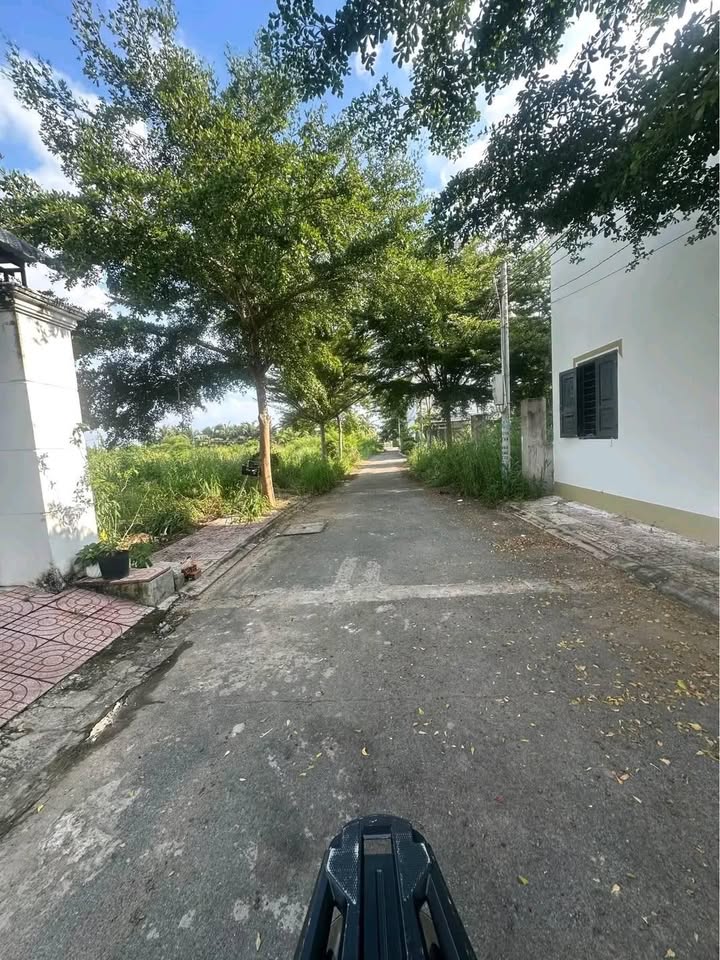 Đất nền thôn 3 Hàm Liêm 112m² giá 900 triệu - Sổ đỏ chính chủ, hai mặt tiền nhựa!