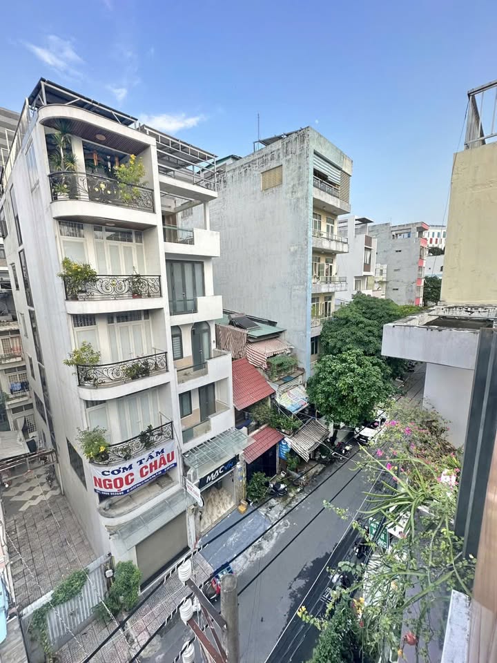 Nhà phố kinh doanh 3 Tháng 2, Quận 10, 48m² giá 13.8 tỷ - Sẵn sàng vào ở!