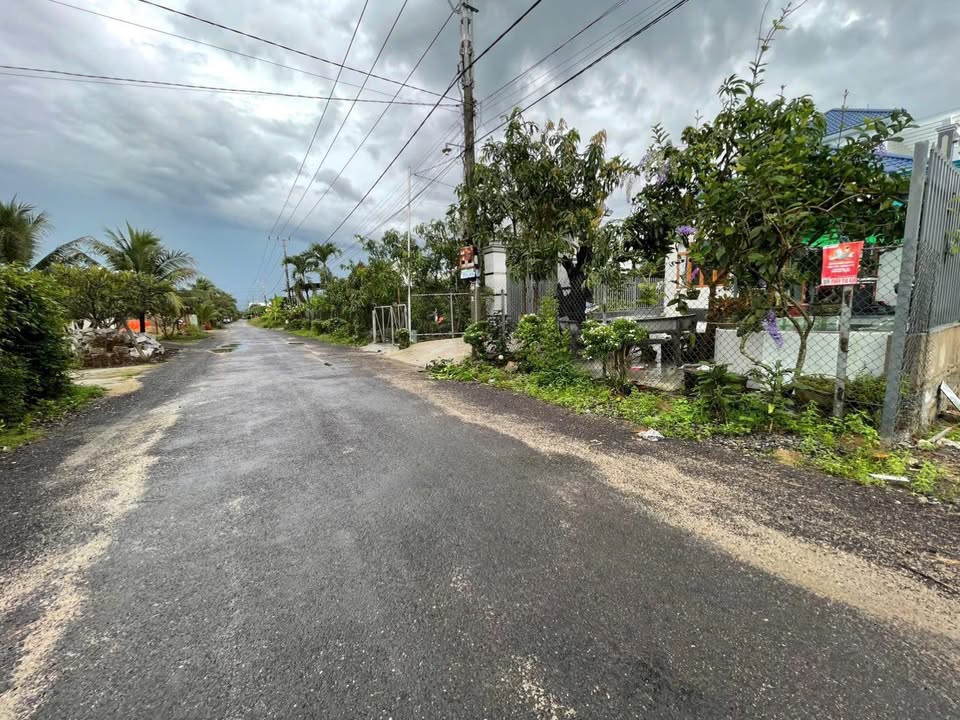 Đất nền Suối Tiên 246m² giá 1.75 tỷ - Sổ hồng chính chủ, thương lượng nhẹ!