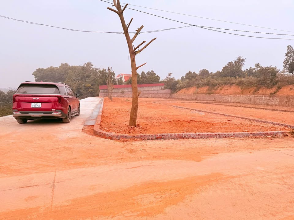 Đất nền Vật Lại, Ba Vì 234m² giá 1 tỷ - Vị trí cao thoáng, ô tô đỗ thoải mái!