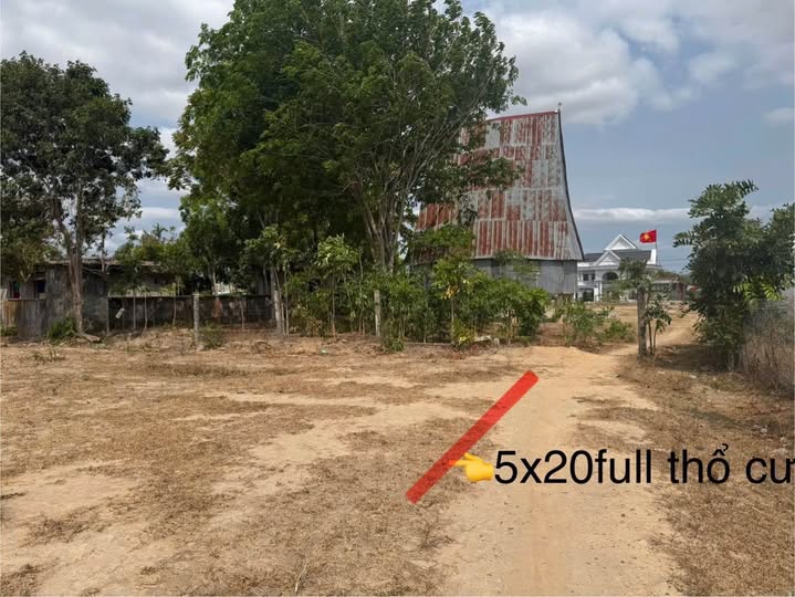 Đất thổ cư Lâm Tùng, Ia Chim, Kon Tum 100m² giá 179 triệu - Sổ hồng chính chủ!