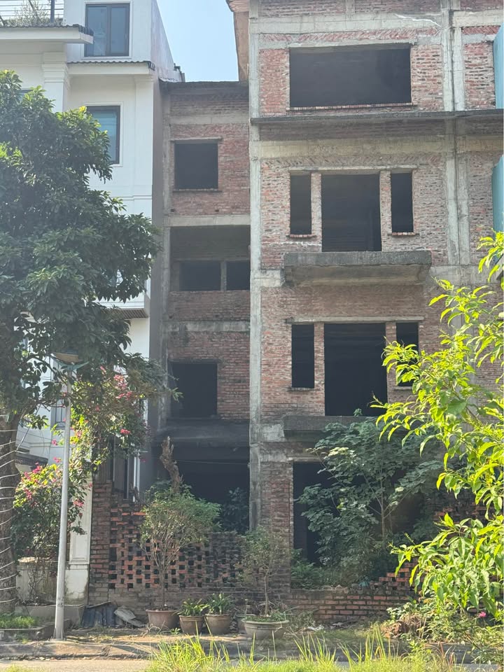 Townhouse Xuân Phương, Nam Từ Liêm 90m² giá 23.4 tỷ - Vị trí đẹp, xây thô 5 tầng