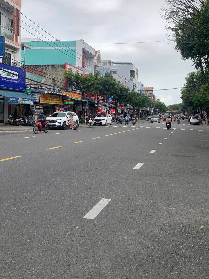 Nhà Cẩm Lệ Đà Nẵng 172m² giá thỏa thuận - Mặt tiền Ông Ích Đường, cơ hội hiếm có!