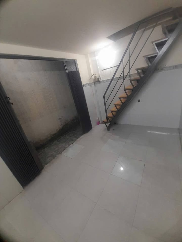 Nhà cho thuê nguyên căn ấp 3 Đông Thạnh, 30m² giá 2.8 triệu - Dọn vào ở ngay!